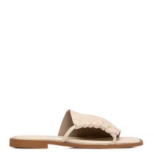 Rasteira Off White Couro Comfort