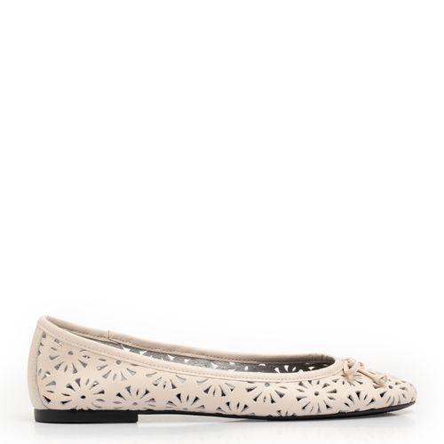 Sapatilha Recortes Off White