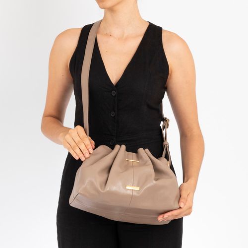 Bolsa Bucket Couro Cinza