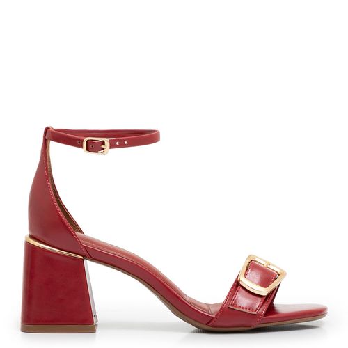 Sandália Fivela Vermelha