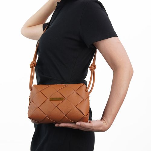Bolsa Tiracolo Tressê Pequena Caramelo