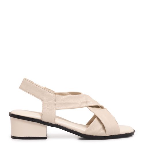Sandália Off White Couro Tiras Comfort
