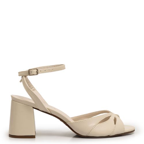 Sandália Off White Recortes