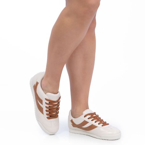 Tênis Off White Com Caramelo Recortes