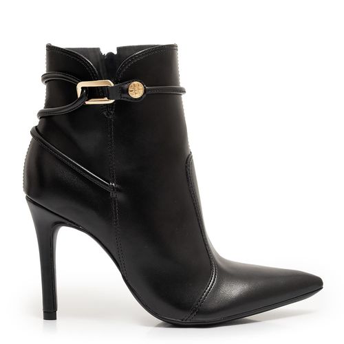 Bota Preta Tira Cruzada