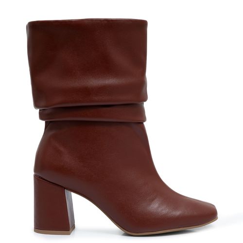 Bota Marrom Slouchy