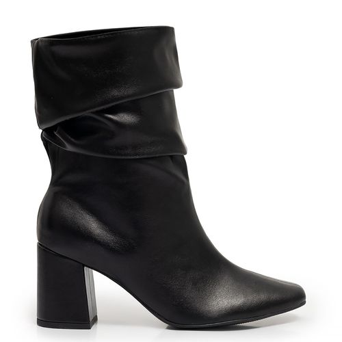 Bota Preta Slouchy