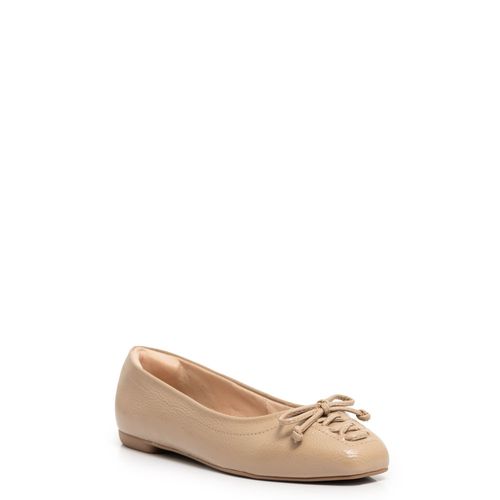 Sapatilha Taupe Textura Verniz Amarração