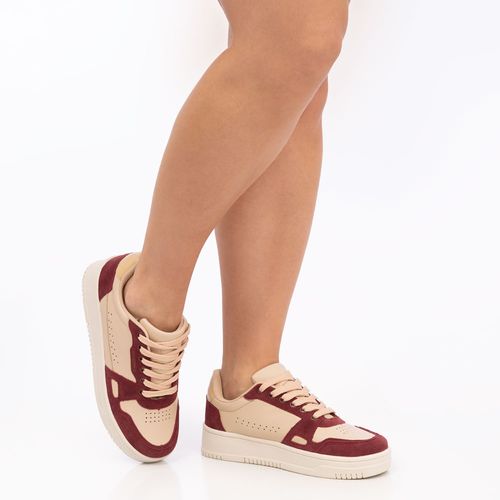 Tênis Bordô Recortes