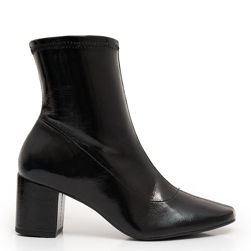 Bota Preta Verniz Stretch