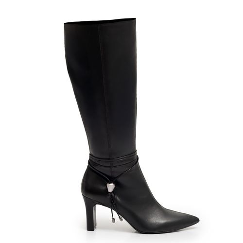 Bota Preta Couro Enfeite