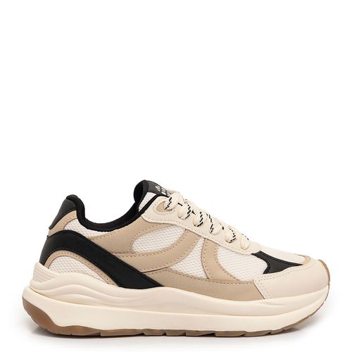 Tênis Branco e Preto Jogging Multimateriais Recortes